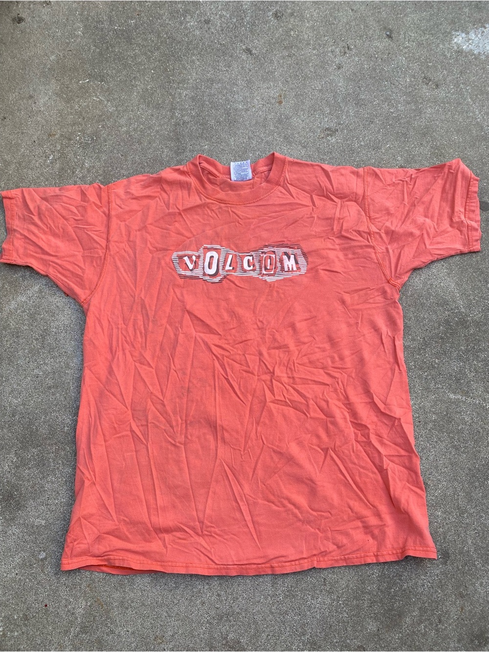 Vintage Volcom T Shirt 90s Y2K Center Box Spell Out Logo Faded Red Salmon